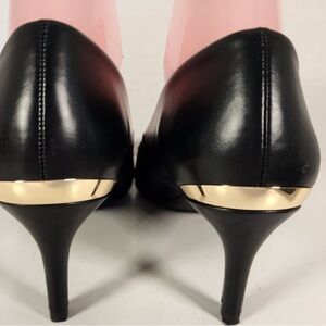 Liz Claiborne Gracie Black and Gold Women's Heels 9